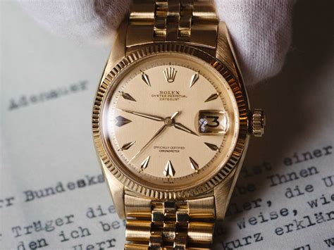 date off center rolex replica|how to spot a rolex movement.